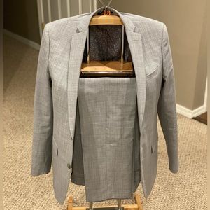 Bar III Slim fit, Suit. Gray. 38R